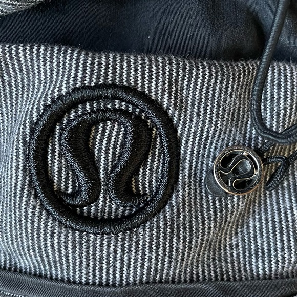 Lululemon Live Simply Jacket - Picture 6 of 6